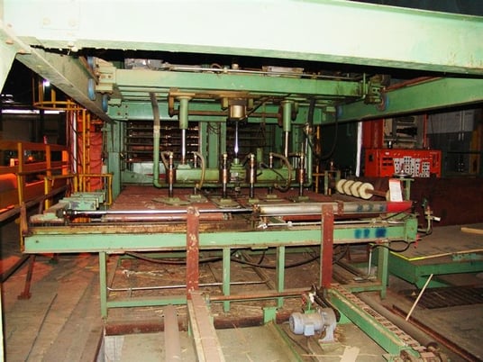 Yamamoto HE2-500-30W, Multi-Opening Plywood Hot Press, 30-opening, 500 Ton, 4.7" daylight, 54" x 108" x 1.5" - Image 8