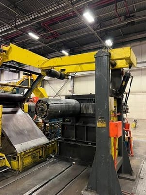 48" x .135" Stamco / Herr Voss slitting line w/2 sliiter heads & banding line, 30000 lb. - Image 1