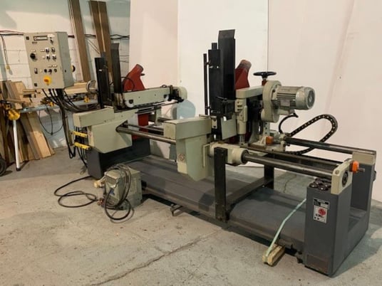 Friulmac #Dual-Feed, Double End Trim Saw, 79" saw to saw opening, 79" L x 6-3/4" width x 2-3/8" thickness - Image 2