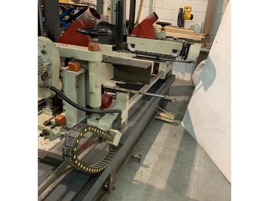 Friulmac #Dual-Feed, Double End Trim Saw, 79" saw to saw opening, 79" L x 6-3/4" width x 2-3/8" thickness - Image 4