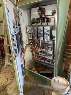 horizontal machining center 3 Head Block Carriage, 5x10 Cab with controls - Image 3