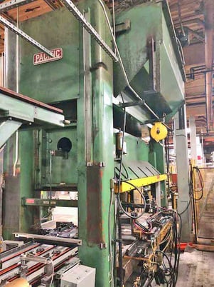 300 Ton, Pacific #300-D-10-60, hydraulic press, 18" stroke, 33" open, Allen Bradley Control, 28" windows, 1979 - Image 4