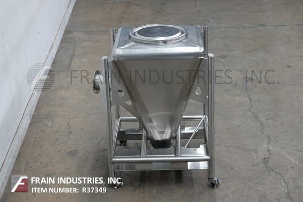Tote Systems, 316 Stainless Steel bins / totes, mounted on heavy duty stai, #318723 - Image 3