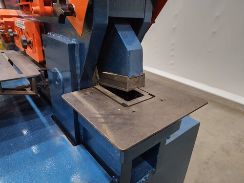 Scotchman, ironworker, 51 ton, 5 HP, 230 V., 3 phase, serial #1184M198, #15769 - Image 6