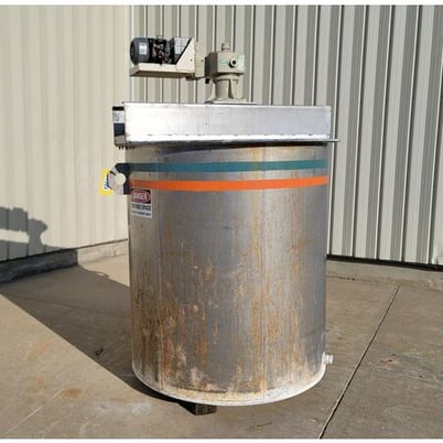 550 gallon Bendel, Stainless Steel liquid tank w/ agitator - Image 3