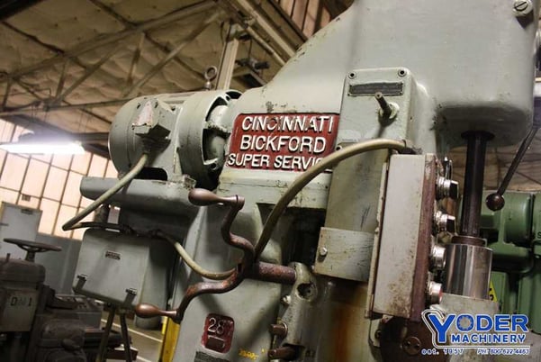 14" Cincinnati #28, single spindle drill, 14" throat, 7-1/2 HP, #5MT, forward/reverse, #67506 - Image 2