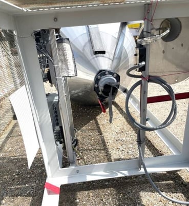 1100 gallon Stainless Steel feed hopper, 5'10" diameter x 4' T/T w/ 6' D cone bottom - Image 4