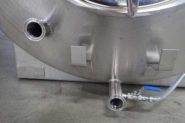 350 gallon Stainless Steel Horiz. Brewery tank, 41" diameter x 48" T/T - Image 6