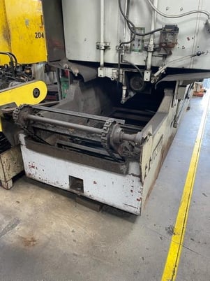 Blanchard #32K-60, 60" magnetic chuck, 66" swing, 32" semented wheel, pendant Control, #17197 - Image 2