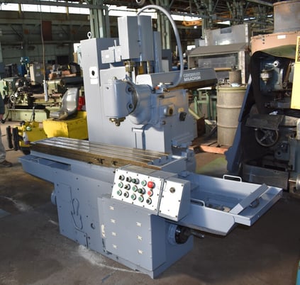 Cincinnati Milacron #105-122, vertical head attachment, 12" x 54", 5 HP,some change gears - Image 2