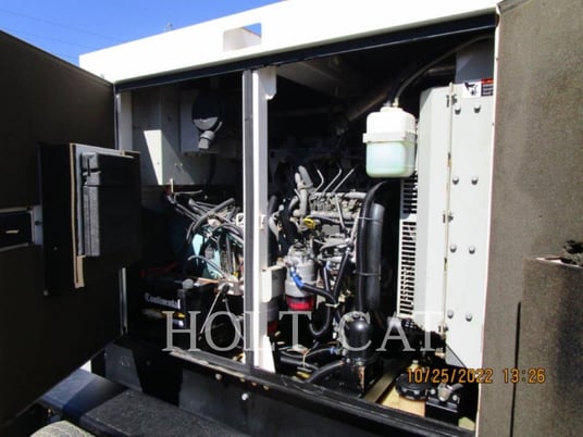40 KW Multiquip DCA45SSIU4F, Mobile Generator Set, Diesel, 1800 RPM, 480 Volts, 8470 hours, 2015 - Image 3
