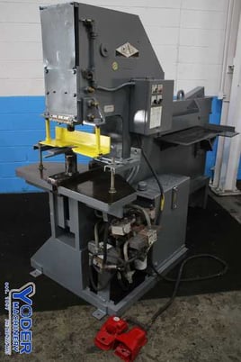 4" x 4" x 3/8" Davis #M150A, hydraulic ironworker, 70 ton, 14-1/2" throat, 7.5 HP, 30 SPM, #74830 - Image 1