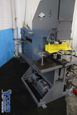 4" x 4" x 3/8" Davis #M150A, hydraulic ironworker, 70 ton, 14-1/2" throat, 7.5 HP, 30 SPM, #74830 - Image 7