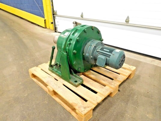 5 HP, 2 RPM, SM Cyclo Sumitomo, gearmotor, 731.00 ratio, 7" L x 5-1/2" W shaft - Image 3
