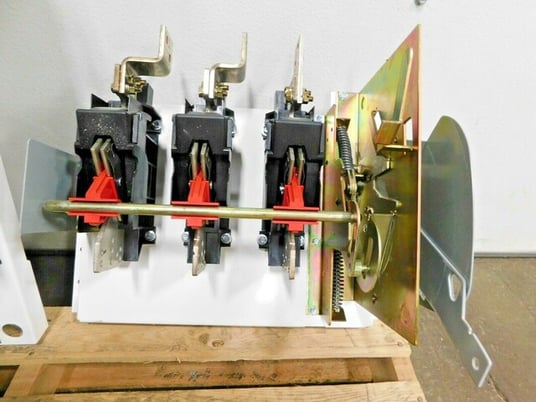 Siemens, Tiastar, MCC Panel, 400 amp, 3-phase, 60 HZ, 480 Volts, 300 HP starter - Image 4