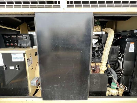 125 KW Kohler #125RZG, Natural gas / propane generator set, 120/208 Volts, 195 HP, 424 hours, GM 8.1L engine - Image 4