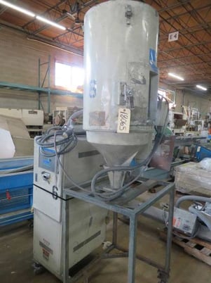 Matsui #DMZ-120, dehumidifying dryer, 120 cfm, 3 KW heater, includes hopper, 1995 - Image 1