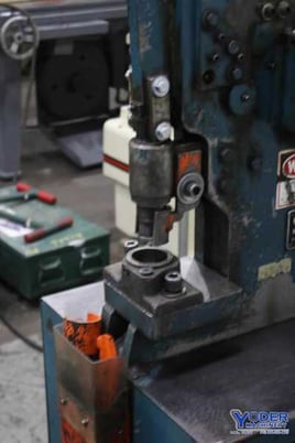 2" x 2" x 1/4" Scotchman #207J42080, hydraulic ironworker, 18 ton, 3 HP, 50 SPM, #74989 - Image 5