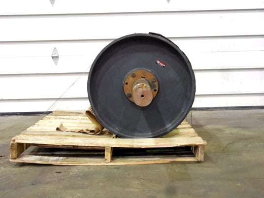 Douglas 32" conveyor head pulley, new - Image 3