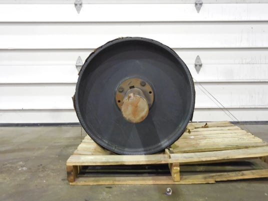 Douglas 32" conveyor head pulley, new - Image 6
