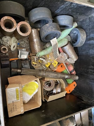 Cambio #71-75 Ring Debarker, Includes Misc parts and roller - Image 4