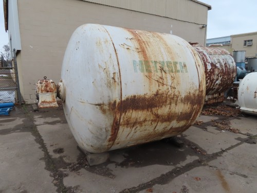 6'8" x 6' Netzsch Pebble Mill, alumina brick lined, 30 HP, 230/460 V., 15" x 15" door opening, 1984 - Image 1