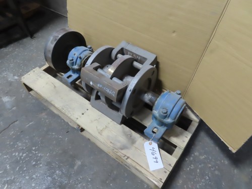 Hammermill shaft & rotor, 4 swinging hammers, outboard roller bearings, refurbished - Image 2