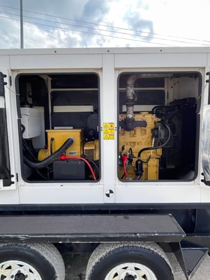 45 KW Caterpillar #XQ45, trailer mounted, sound attenuated enclosure, Tier 2, 10459 hours, 2006, $23k - Image 2