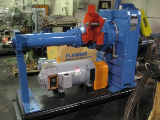3.5" NRM, cold feed extruder, 12:1 L/D, 75 HP, 1750 RPM, 500 VDC motor, roller feed/power feed roll, rebuilt - Image 3