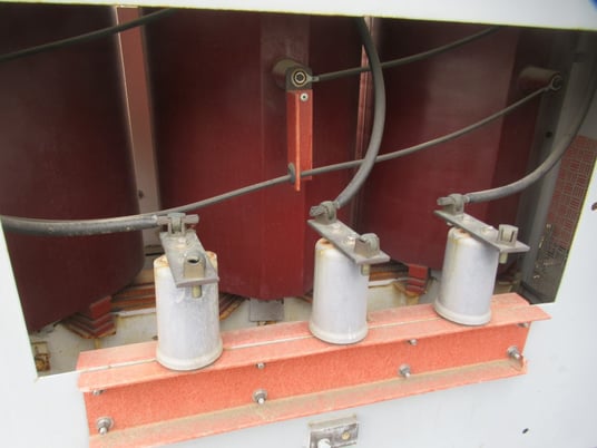 1000/1400 KVA 13800 Primary, 480/277 Secondary, General Electric, 3 phase, copper substation transformer - Image 7