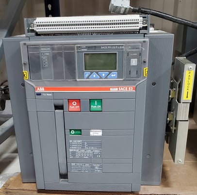 2500 Amps, ABB breaker - Image 1