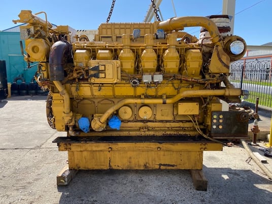 1675 HP Caterpillar #3512B, diesel marine engine, 1600 RPM, 1999 - Image 1