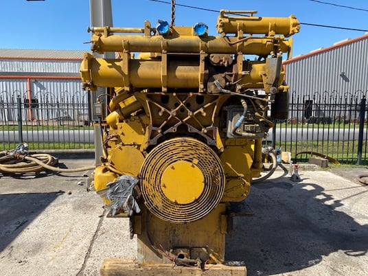 1675 HP Caterpillar #3512B, diesel marine engine, 1600 RPM, 1999 - Image 3