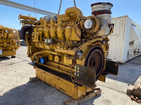 1675 HP Caterpillar #3512B, diesel marine engine, 1600 RPM, 1999 - Image 8