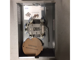 Milbank 150A & 200A with 3 sockets, 150A with 4 sockets meter bases, new - Image 3