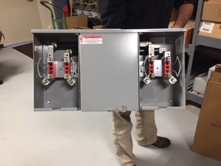 Milbank 150A & 200A with 3 sockets, 150A with 4 sockets meter bases, new - Image 8