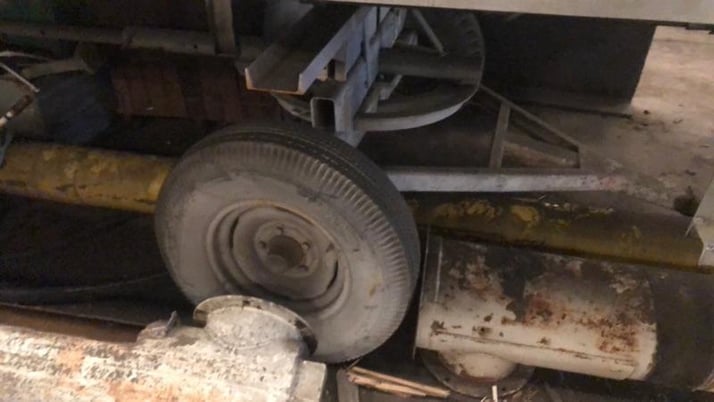 Kent Feed/Auger Box Trailer - Image 9