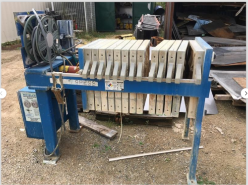 24.75" Lanco Manual / Hydraulic Filter Press - 4.0 Lanco Manual Foot - Image 2