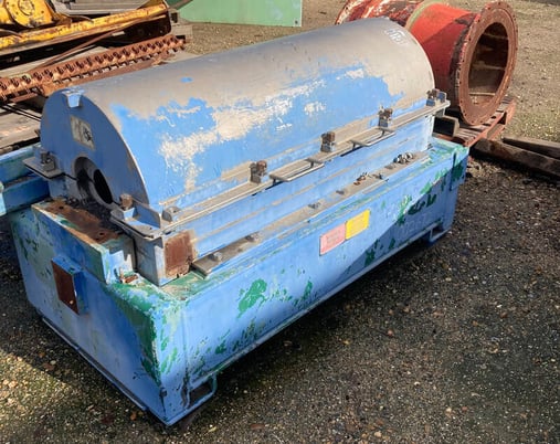 Derrick #DE1000, centrifuges, needs rebuilt - Image 1