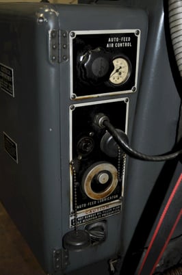 Moore #2, jig grinder, 40k RPM, automatic hand feed, 19" x 10" bed - Image 8