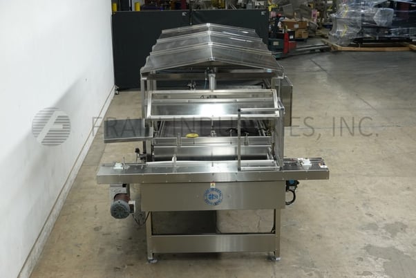 Custom Metal Designs Inc #SDA-1000-RR, debagging conveyor, semi-automatic, control panel with AB controller & - Image 3