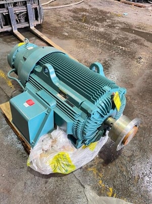 150 HP 890 RPM Reliance, Frame 449T/447T, TEFC, 460 Volts, w/1000ft.lb.Stearns Brake, unused (2 available) - Image 4