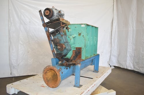 Metal wheel rotating valve feeder, 19" x 26" inside opening, 5 HP Baldor motor - Image 5