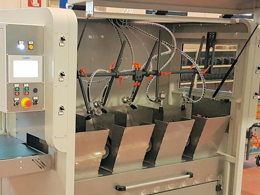 Renzo Borgonovo #SP-6P, Lineal Moulding Sprayer, 12" width capacity, 3-1/4" part thickness, 32" min. part L - Image 3