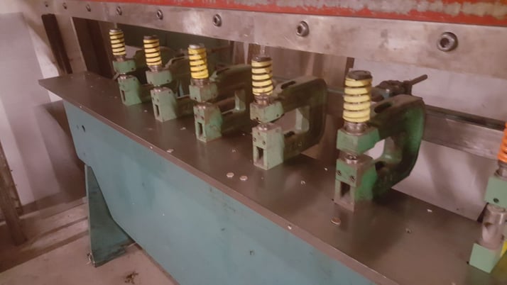 35 Ton, Wysong #3572, mechanical press brake, 2-1/2" stroke, 9" Shut Height, 3" adjustment, 1984 - Image 3