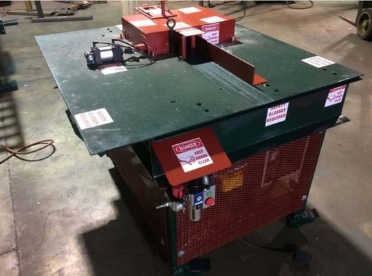 Morgan #Single-Head, Notching Machine, 15 HP, guards and air clamps, mounted on 4 heavy duty lockable - Image 1