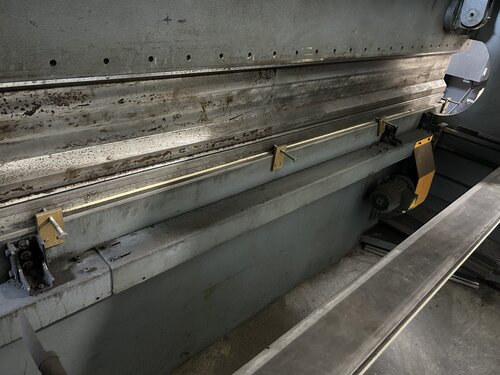 165 Ton, Haco Atlantic #HDE165-10, Press Brake, 10' overall, 102" between housing, 12.8" daylight, 2006 - Image 3