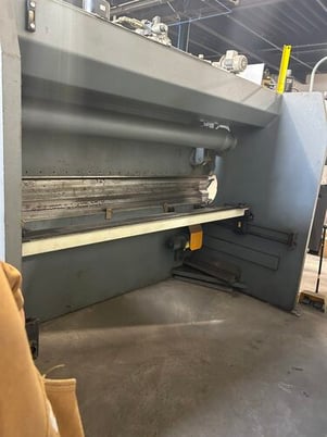 165 Ton, Haco Atlantic #HDE165-10, Press Brake, 10' overall, 102" between housing, 12.8" daylight, 2006 - Image 4