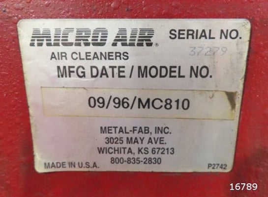 107 sq.ft., Micro Air #MC810, air cleaner, 120V. input, (2) high efficiency catridges, 1996 - Image 5
