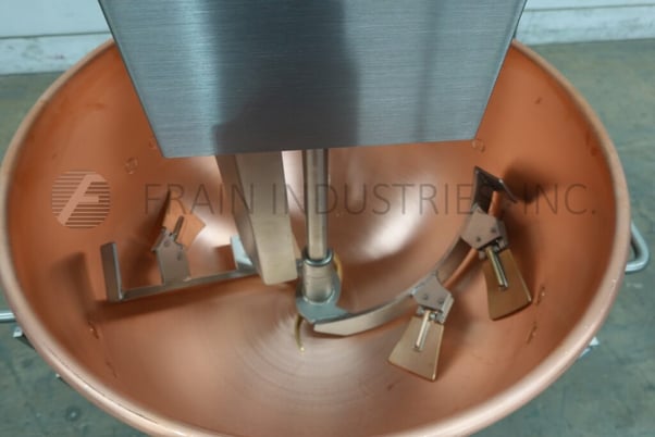 Savage Brothers #S-217, Natural gas fired copper kettle cooker & mixer, mounted on heavy duty base frame - Image 2